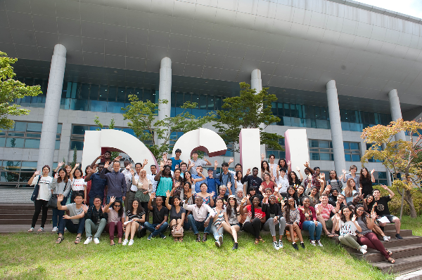 马来西亚亚太科技大学学费收费标准
